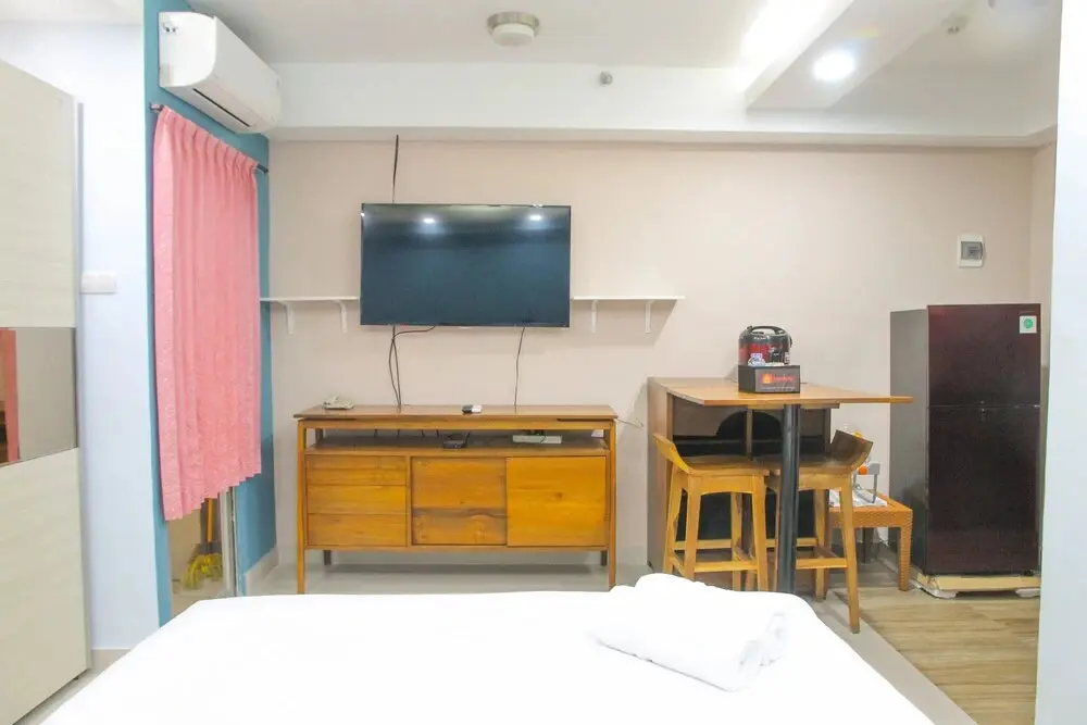 Джакарта: Vibrant Soho Studio Pakubuwono Terrace Apartment