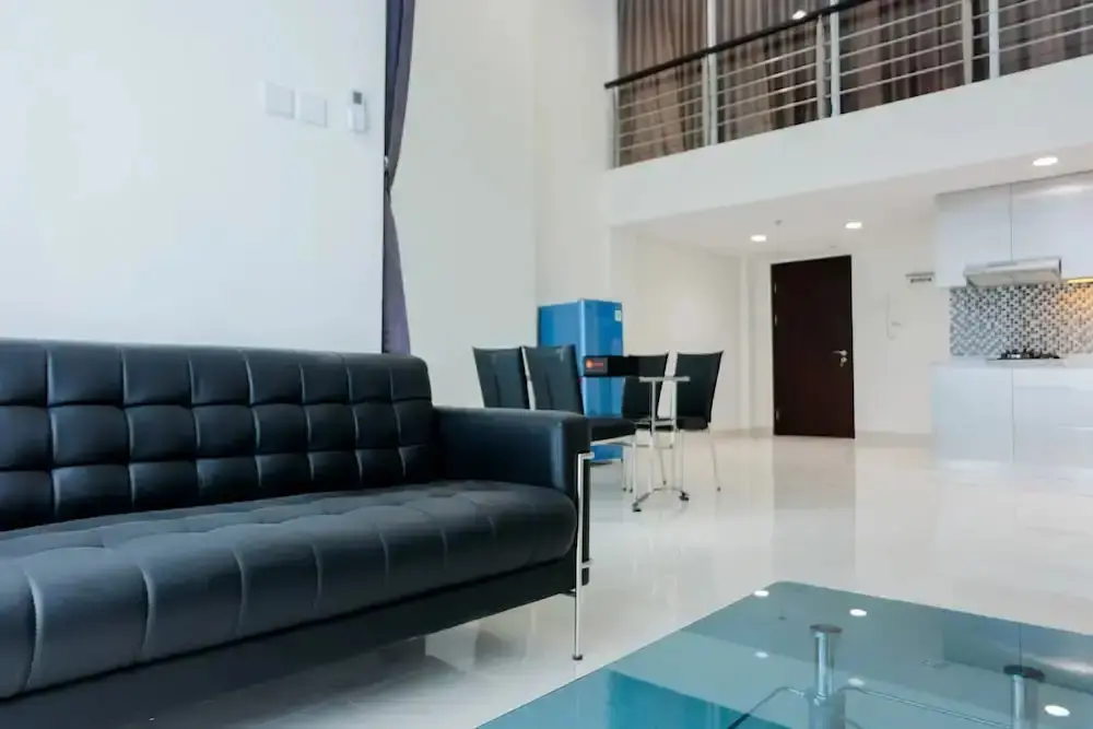 Южный Тангеранг: New Furnished 1BR SOHO with Sofa Bed at Brooklyn Apartment