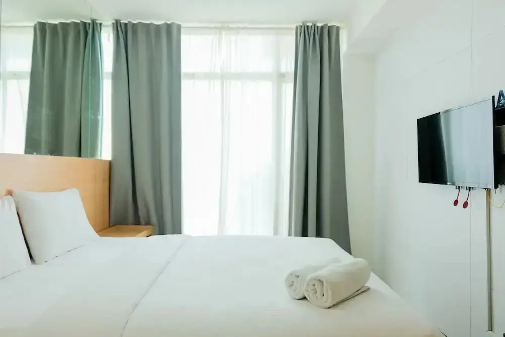 Тангеранг: Modern Studio Tree Park City Apartment