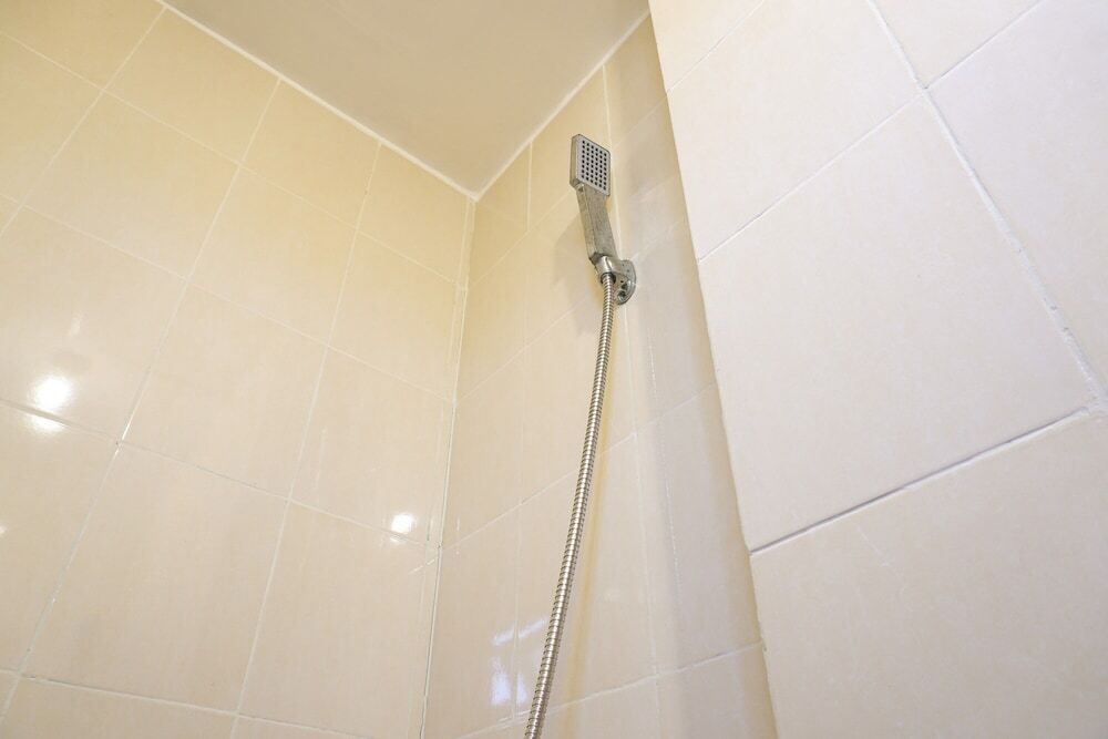Джакарта: Warm and Cozy 1BR Puri Park View Apartment