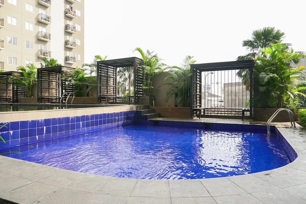 Джакарта: Warm and Cozy 1BR Puri Park View Apartment