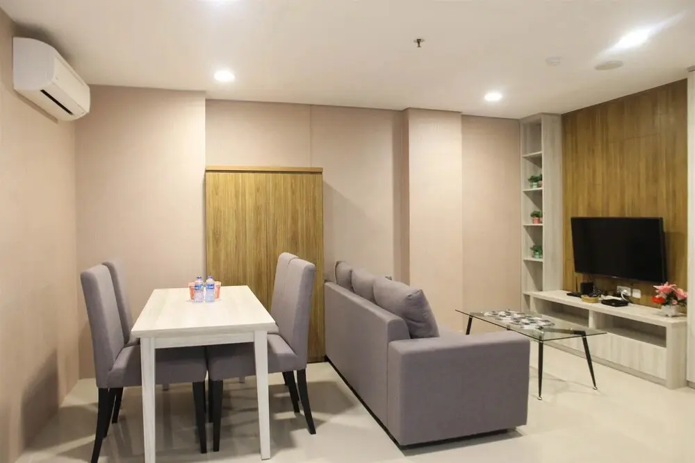 Чикаранг: Homey 1BR at Enviro Apartment Cikarang