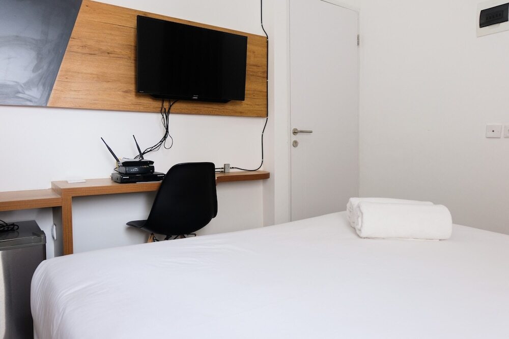 Тангеранг: Cozy Studio (No Kitchen) Apartment at Aeropolis Residence