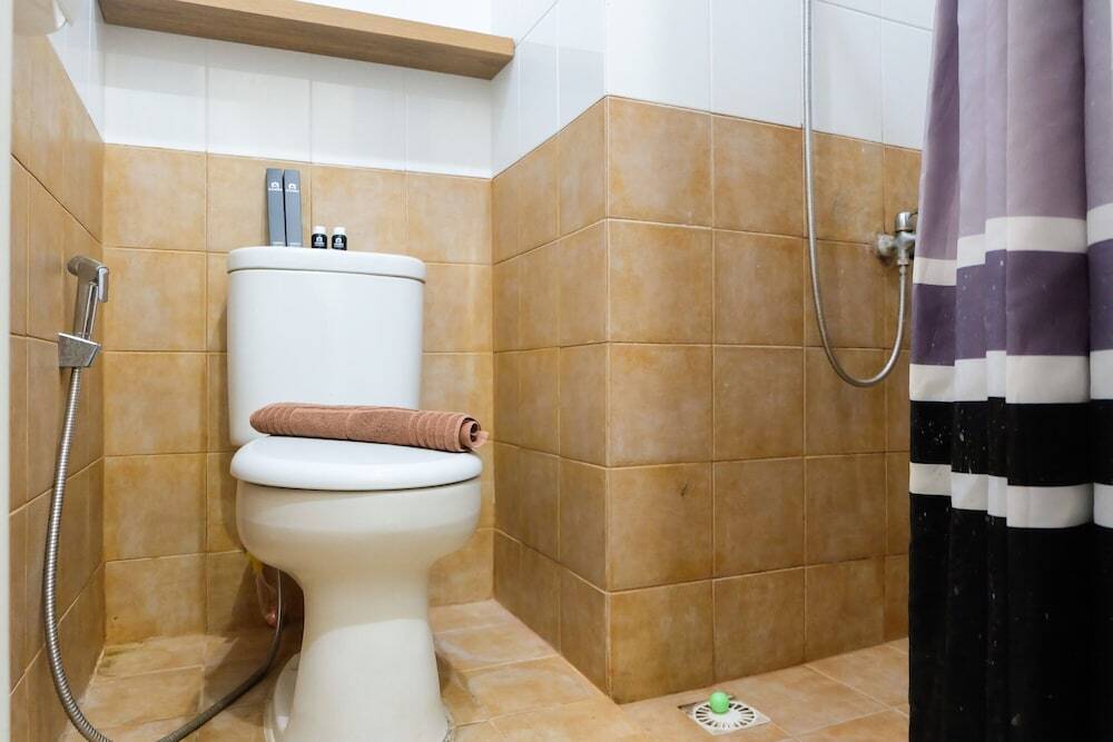 Джакарта: Studio near Shopping Mall at Green Pramuka City Apartment