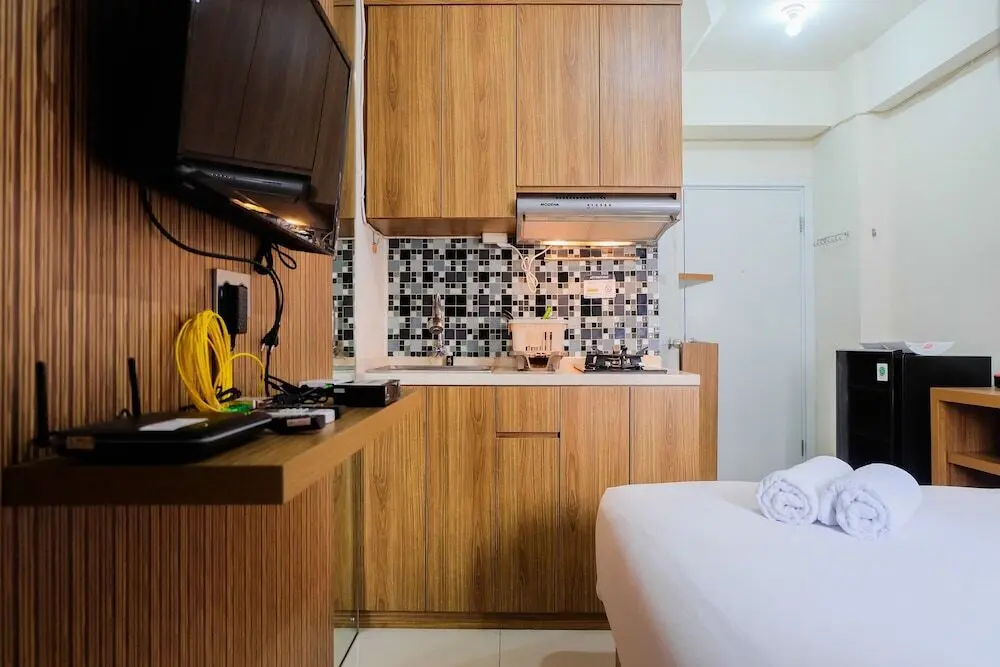 Джакарта: Studio near Shopping Mall at Green Pramuka City Apartment