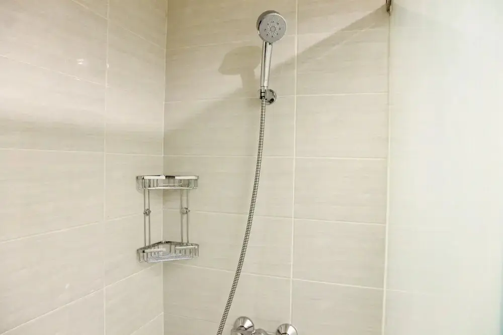Джакарта: Elegant Studio Kemang Village Apartment