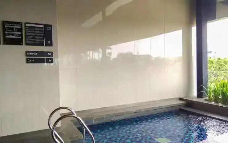 Джакарта: Elegant Studio Kemang Village Apartment