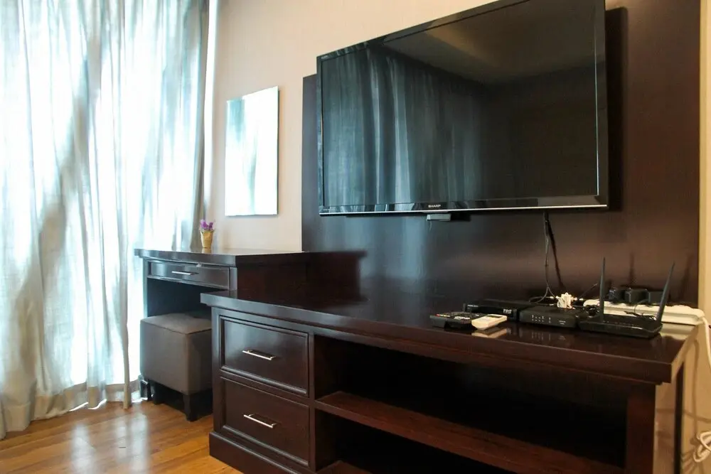 Джакарта: Elegant Studio Kemang Village Apartment