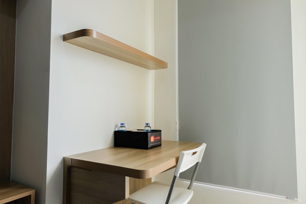 Южный Тангеранг: Comfy Studio at Silk Town Apartment