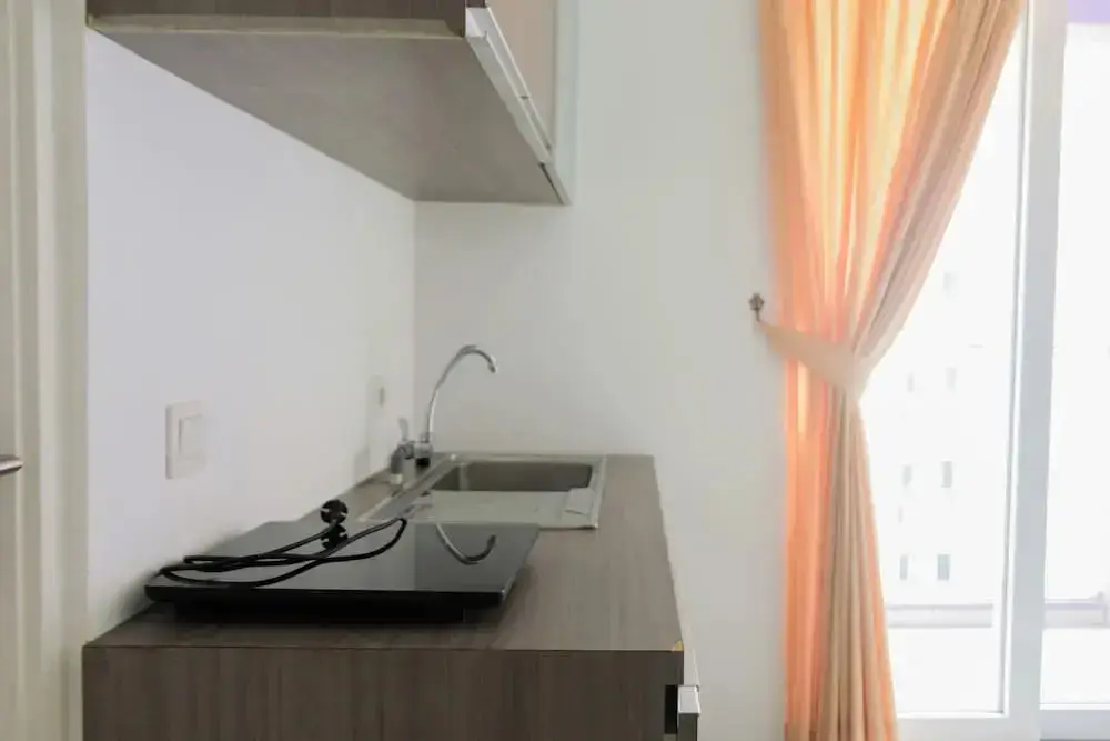 Тангеранг: Comfy 2BR (No Kitchen) Apartment at Aeropolis Crystal Residence