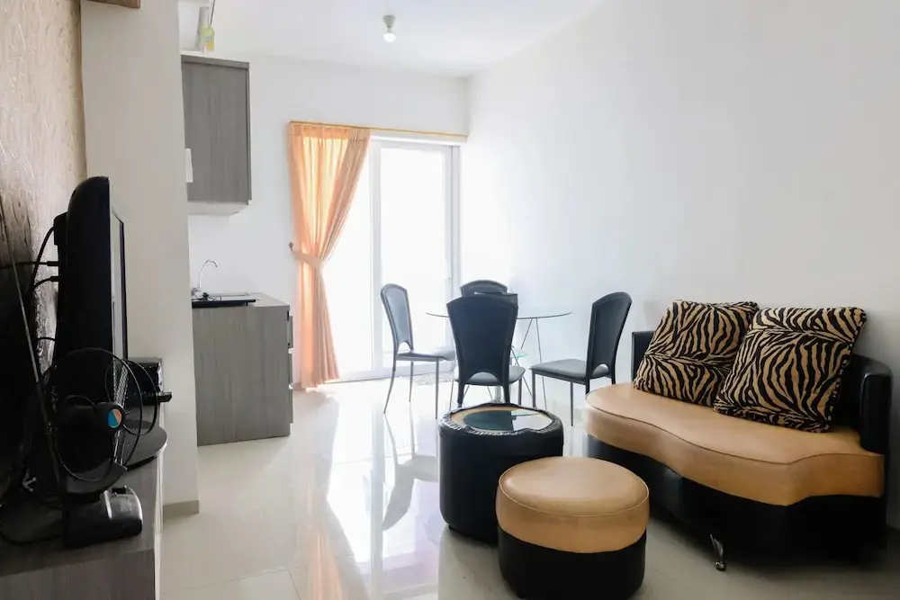 Тангеранг: Comfy 2BR (No Kitchen) Apartment at Aeropolis Crystal Residence