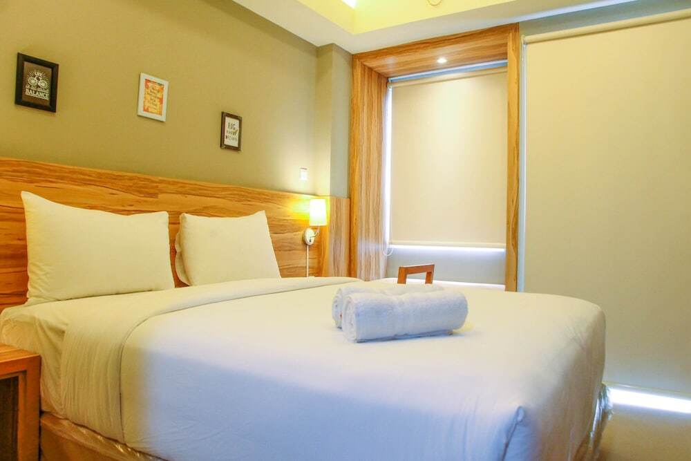 Чикаранг: Comfortable Studio (No Kitchen) Apartment at Mustika Golf Residence