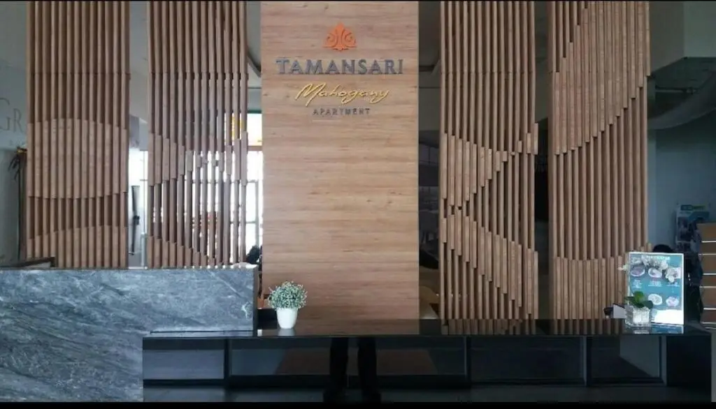 Караванг: Mahogany x Sagita Karawang