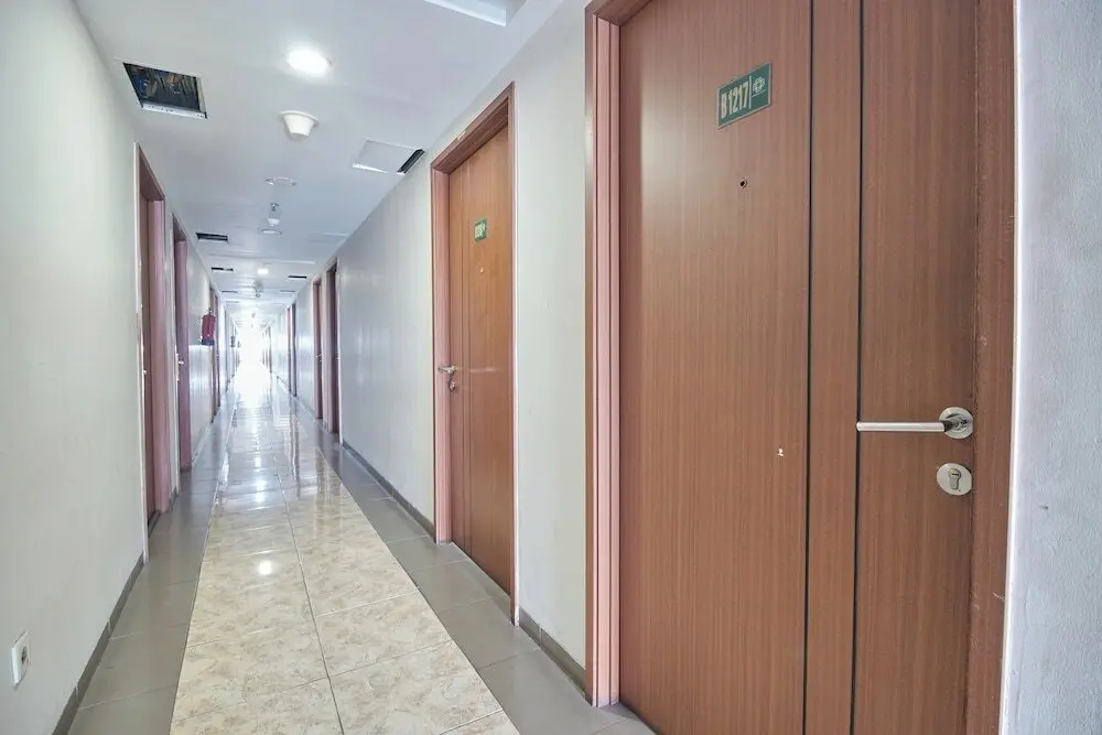Южный Тангеранг: Apartment Green Lake View Ciputat by Celebrity Room