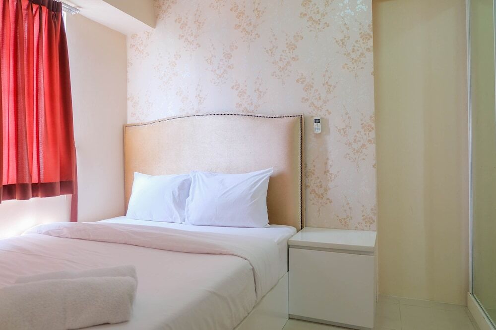 Джакарта: Bright 2BR Apartment at Bassura City near Shopping Mall
