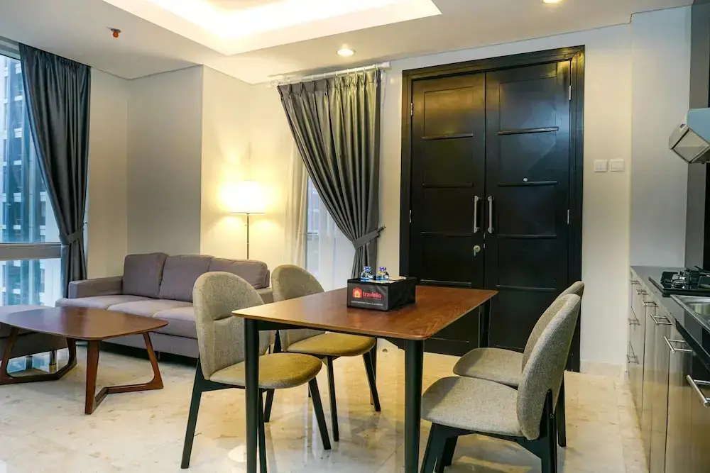Джакарта: Modern Furnished 2BR at The Empyreal Condominium Epicentrum Apartment