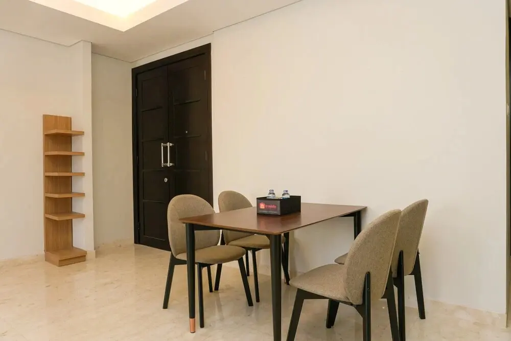 Джакарта: Modern and Comfortable 2BR at The Empyreal Condominium Epicentrum Apartment