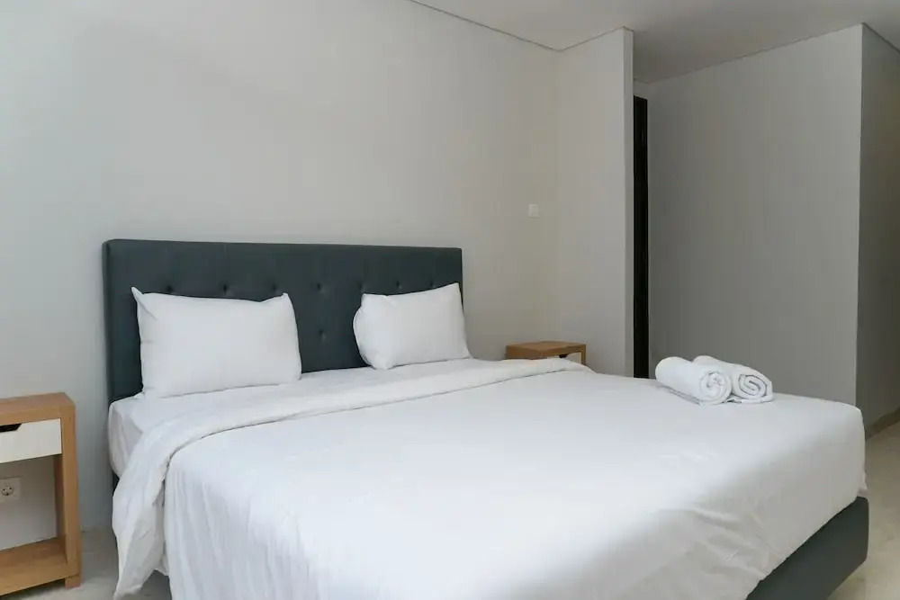 Джакарта: Modern and Comfortable 2BR at The Empyreal Condominium Epicentrum Apartment