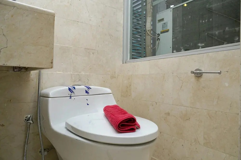 Джакарта: Modern and Comfortable 2BR at The Empyreal Condominium Epicentrum Apartment