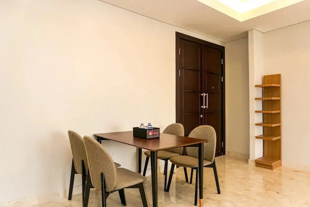 Джакарта: Cozy 2BR @ The Empyreal Condominium Epicentrum Apartment