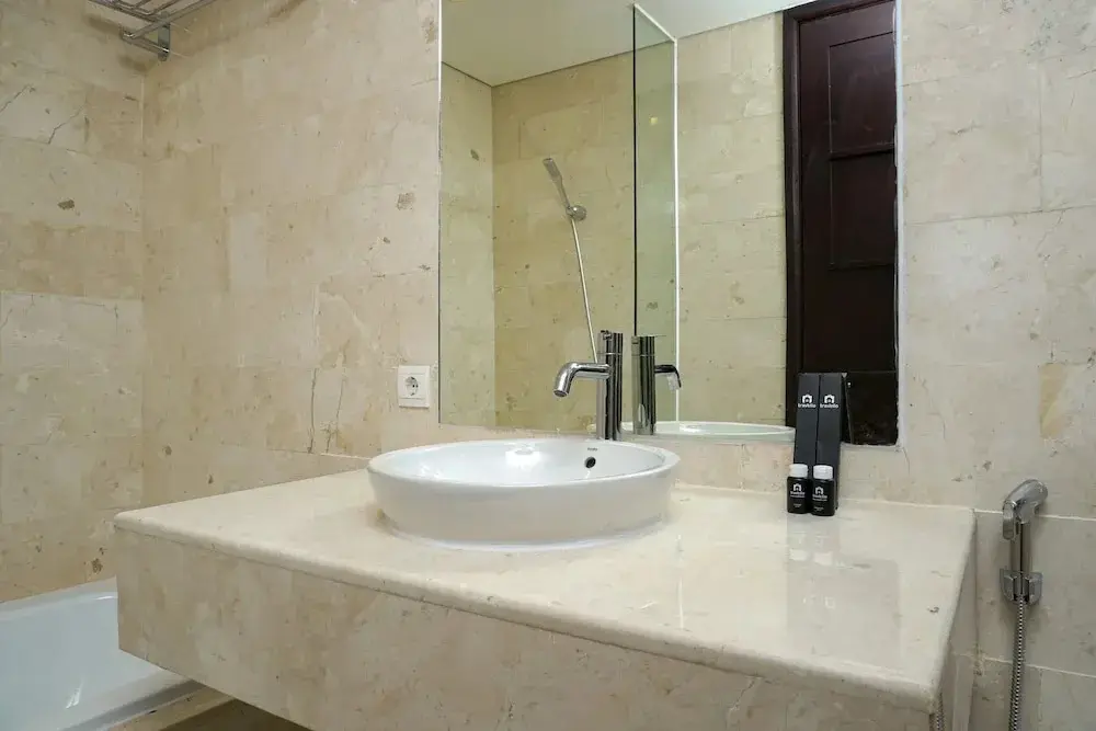 Джакарта: Luxury 2BR at The Empyreal Condominium Epicentrum Apartment