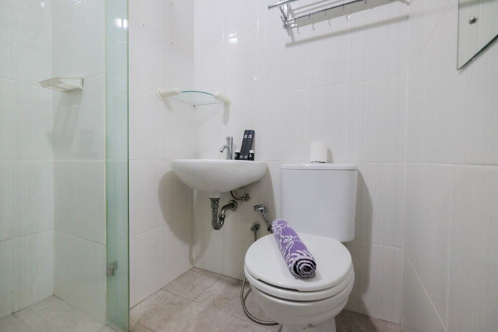 Джакарта: Best Price Studio Apartment at Tamansari Semanggi