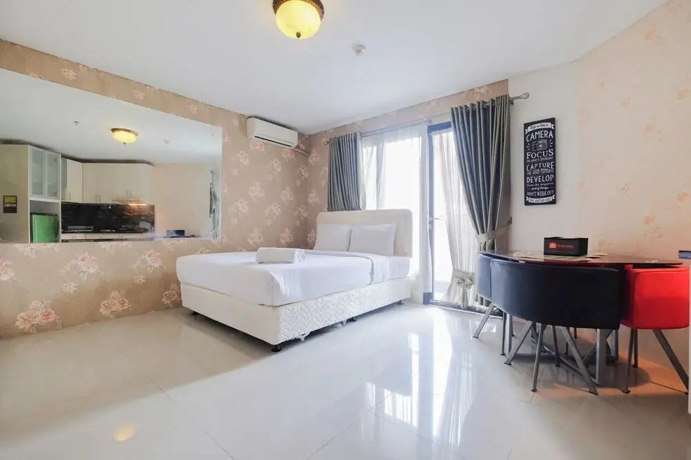 Джакарта: Best Price Studio Apartment at Tamansari Semanggi