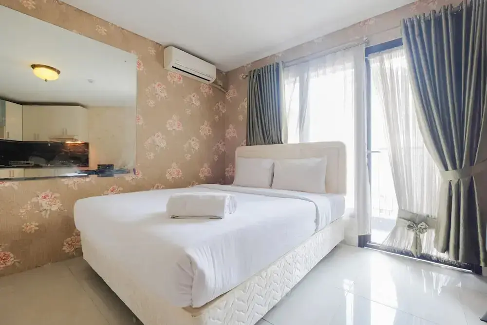 Джакарта: Best Price Studio Apartment at Tamansari Semanggi