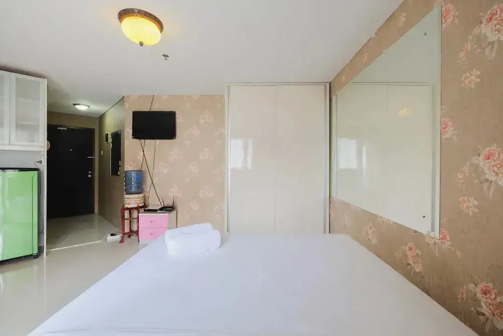 Джакарта: Best Price Studio Apartment at Tamansari Semanggi