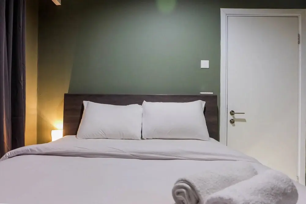 Джакарта: 1BR Fully Furnished Apartment at Green Pramuka