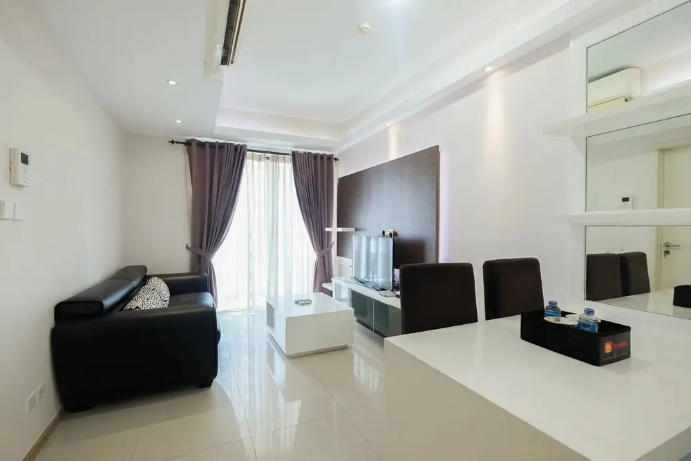 Джакарта: Modern 1BR Apartment at Casa Grande Residence