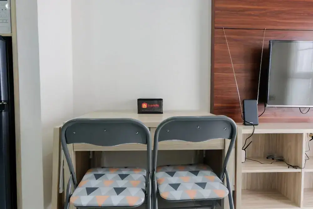 Legok: Elegant 1BR Apartment at Casa De Parco near AEON Mall