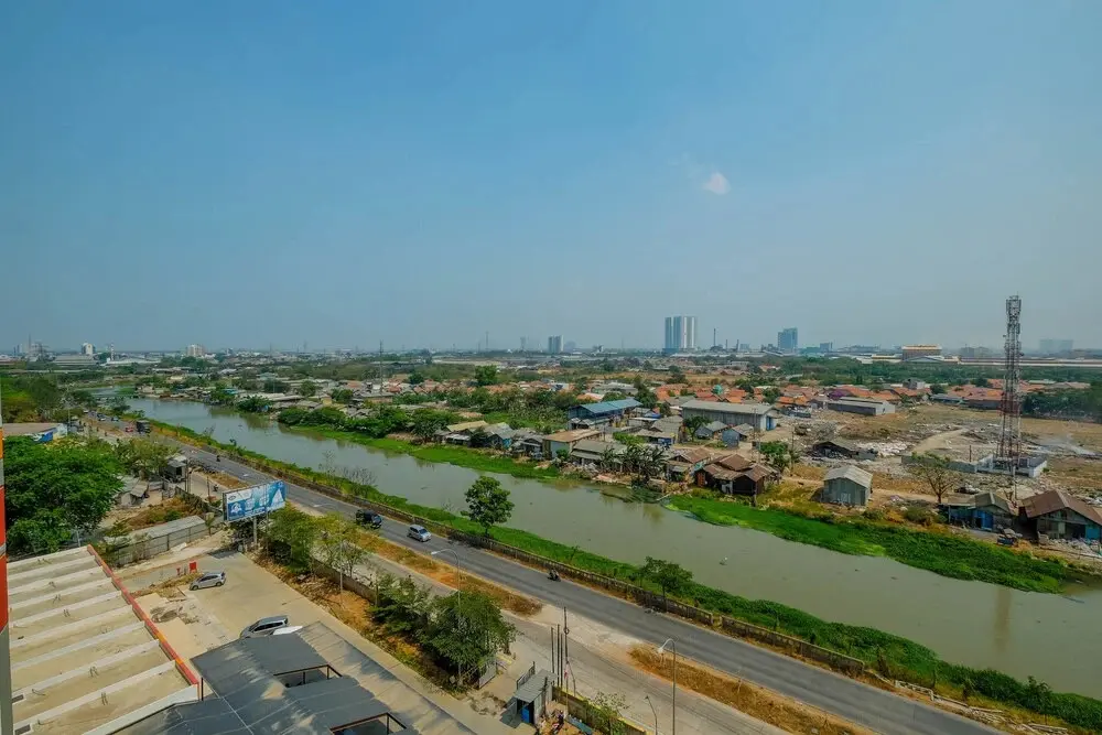 Чикаранг: Affordable Price Studio at Jababeka Riverview Apartment Cikarang