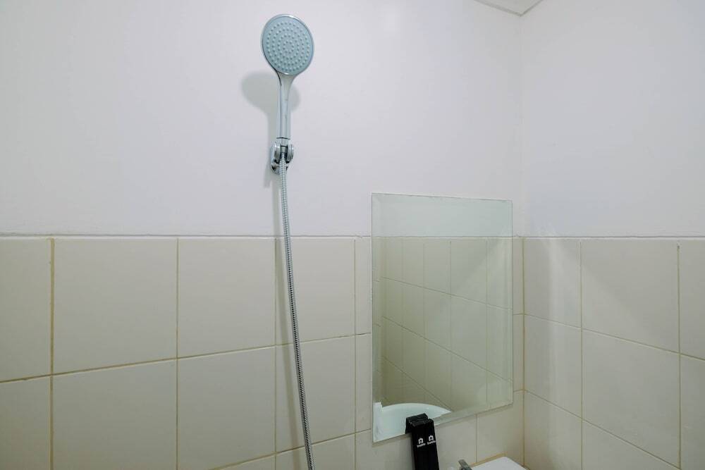 Чикаранг: Affordable Price Studio at Jababeka Riverview Apartment Cikarang