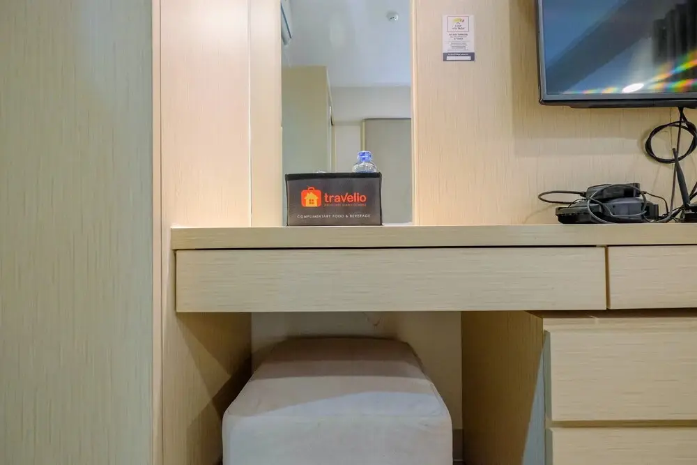 Чикаранг: Exclusive Studio at The Oasis Cikarang Apartment