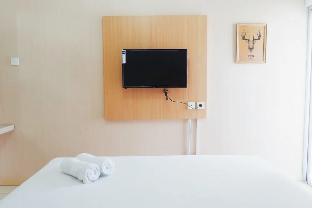 Сурабая: Spacious Studio Apartment at Pavilion Permata