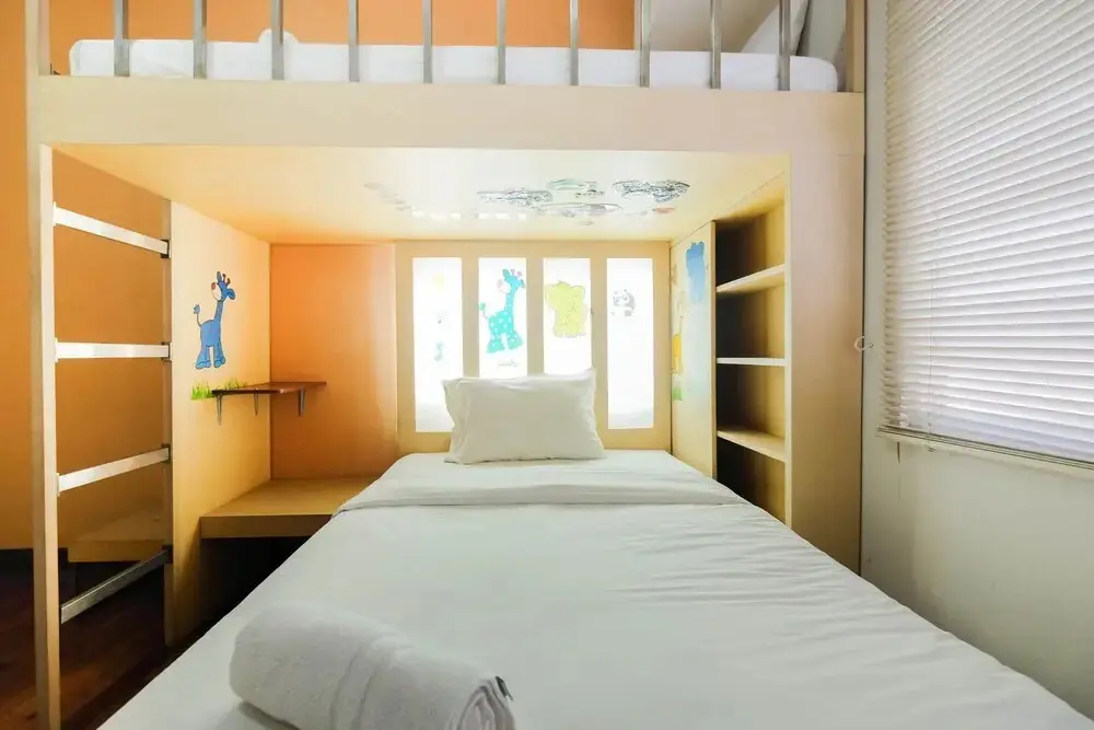 Джакарта: Spacious and Cozy 3BR Poins Square Apartment