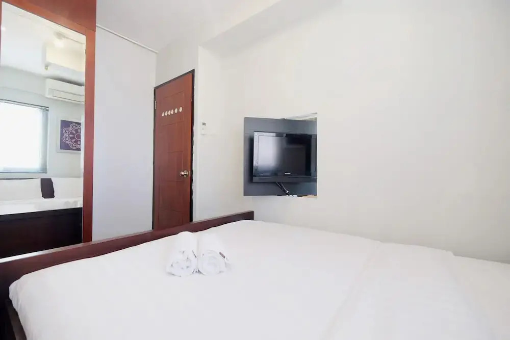 Джакарта: Best Choice 1BR Apartment at Kebagusan City
