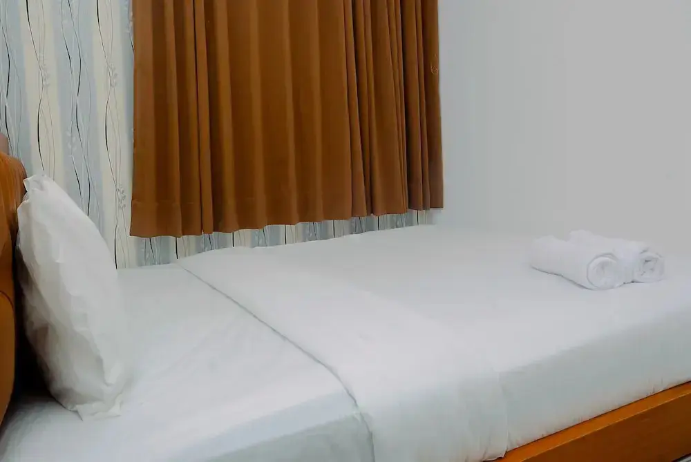 Джакарта: 2BR Bassura City Apartment with Nice Interior Design