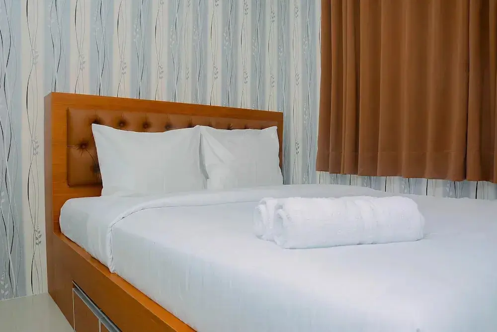 Джакарта: 2BR Bassura City Apartment with Nice Interior Design