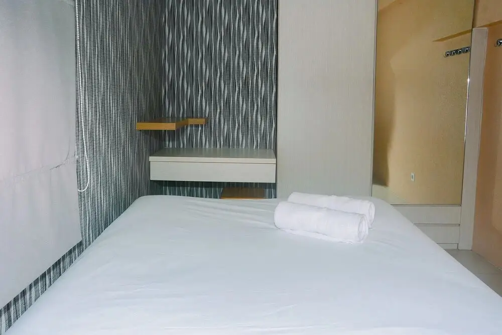 Minimalist 1BR with Pool View at Bassura City Apartment — фото 1