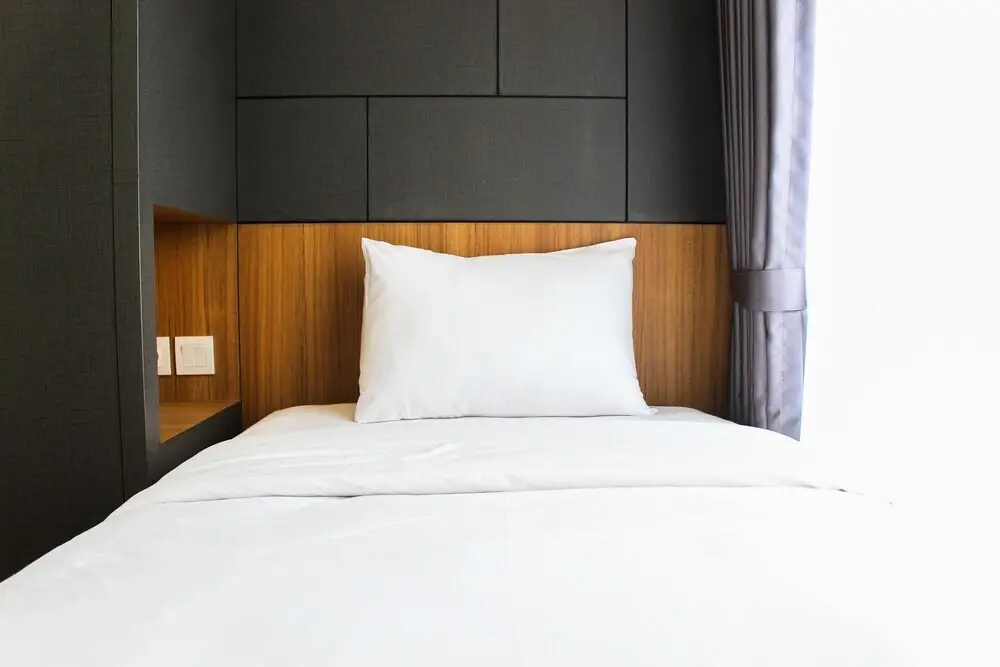 Legok: Warm and Cozy 3BR Apartment at M-Town Residence