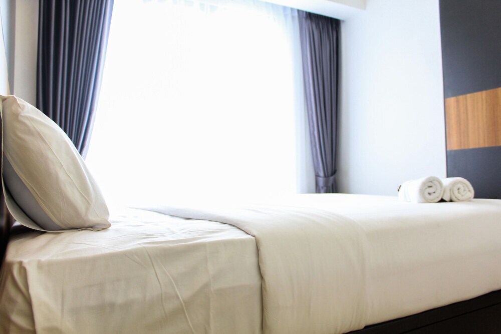 Legok: Warm and Cozy 3BR Apartment at M-Town Residence