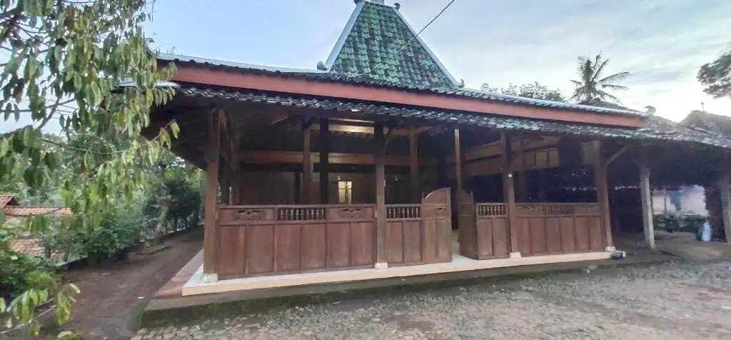 Батуретно: Homestay Ponijo