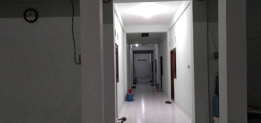 Батуретно: Rumah Singgah Peziarah Ganjuran
