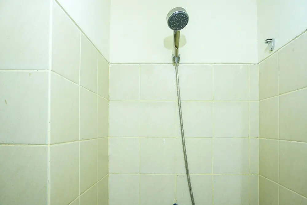 Джакарта: Comfortable 1BR Apartment at Belmont Residence