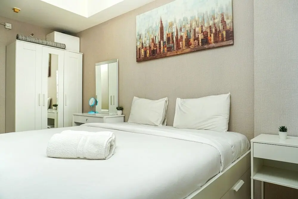 Джакарта: Comfortable 1BR Apartment at Belmont Residence