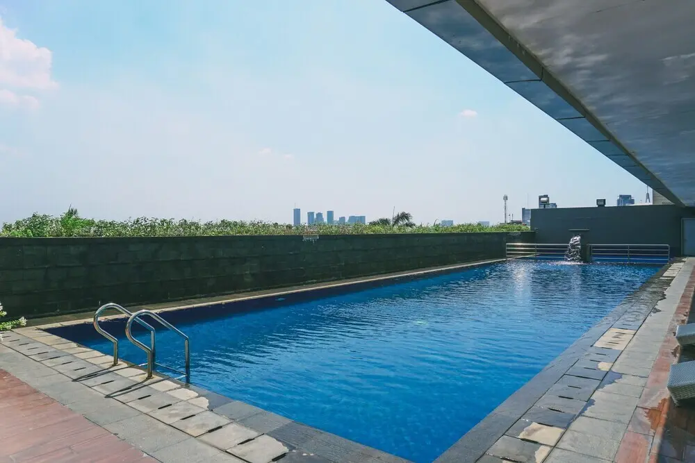 Джакарта: Comfortable 1BR Apartment at Belmont Residence