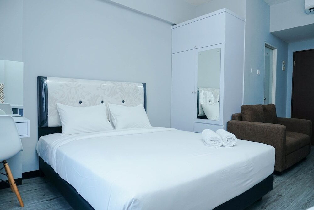 Джакарта: Cozy Studio Apartment at Puri Park View