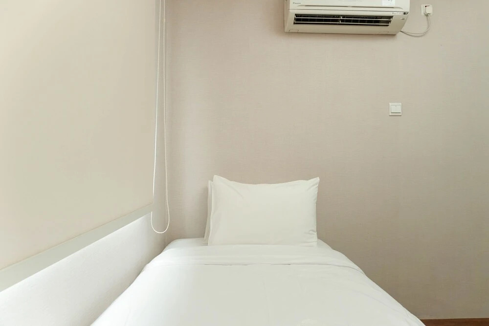 Джакарта: Contemporary Style & Family 2BR Apartment Belmont Residence Puri